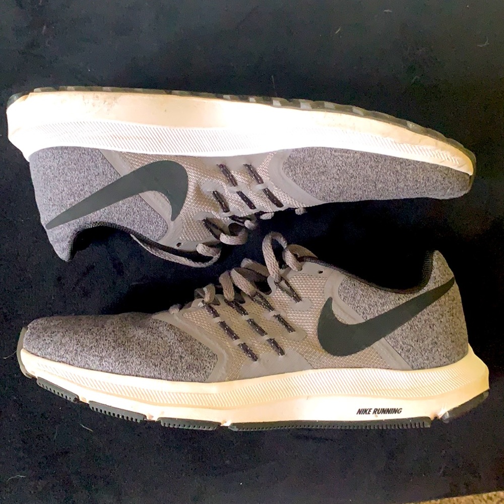 Nike Run Swift Sneaker-9